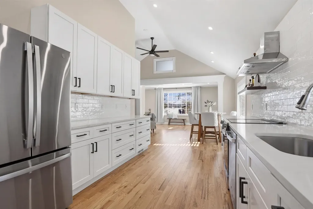 50 Cobbetts Pond Road Windham NH 03087