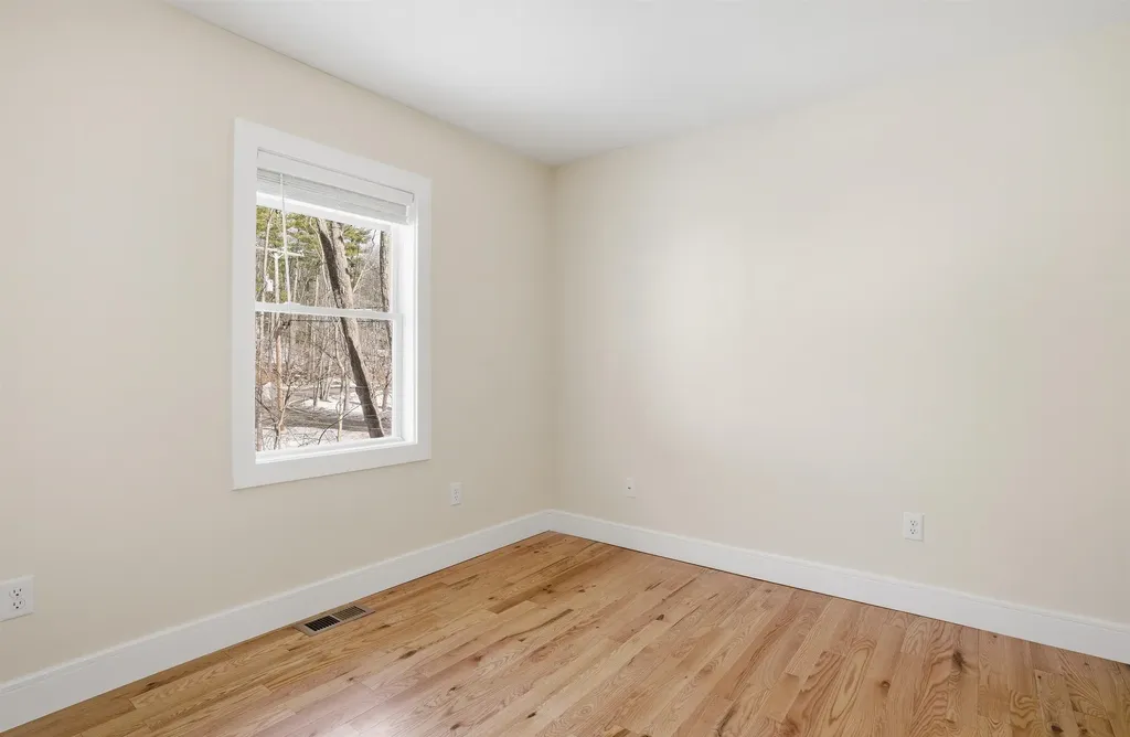 50 Cobbetts Pond Road Windham NH 03087