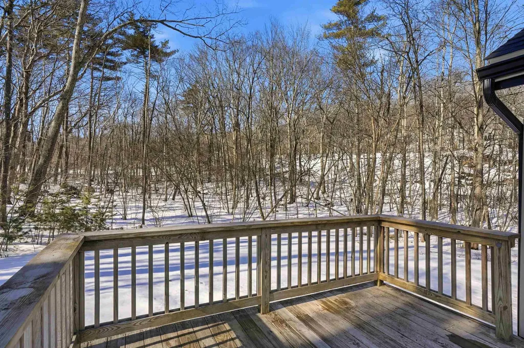 50 Cobbetts Pond Road Windham NH 03087