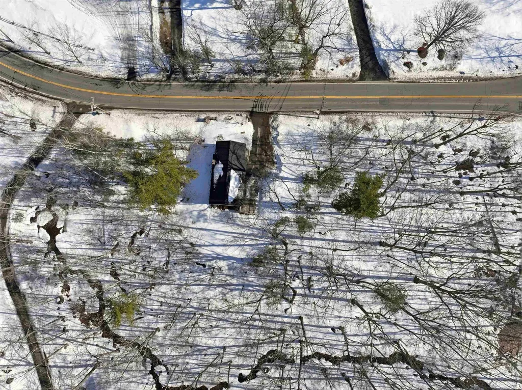 50 Cobbetts Pond Road Windham NH 03087