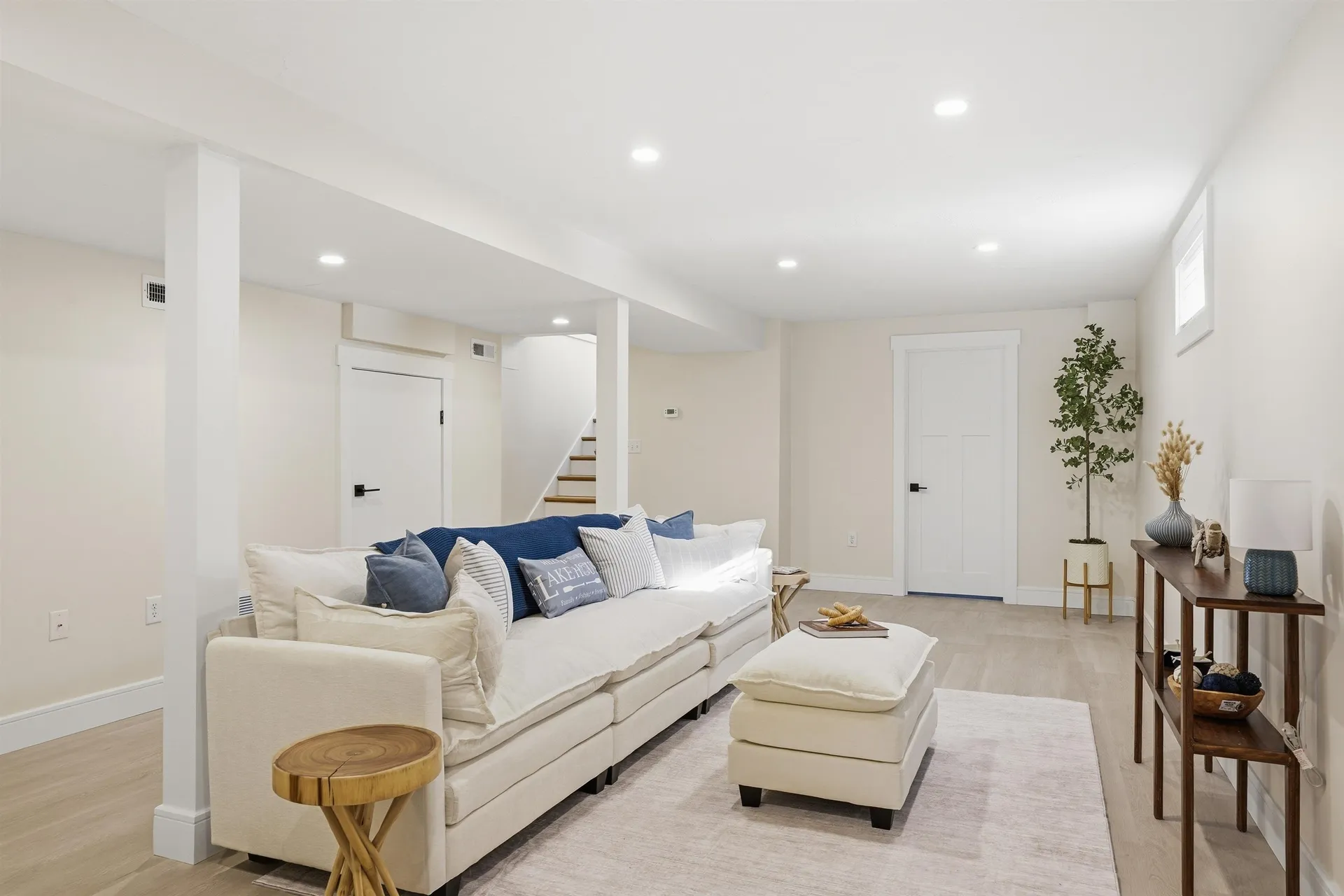 50 Cobbetts Pond Road Windham NH 03087