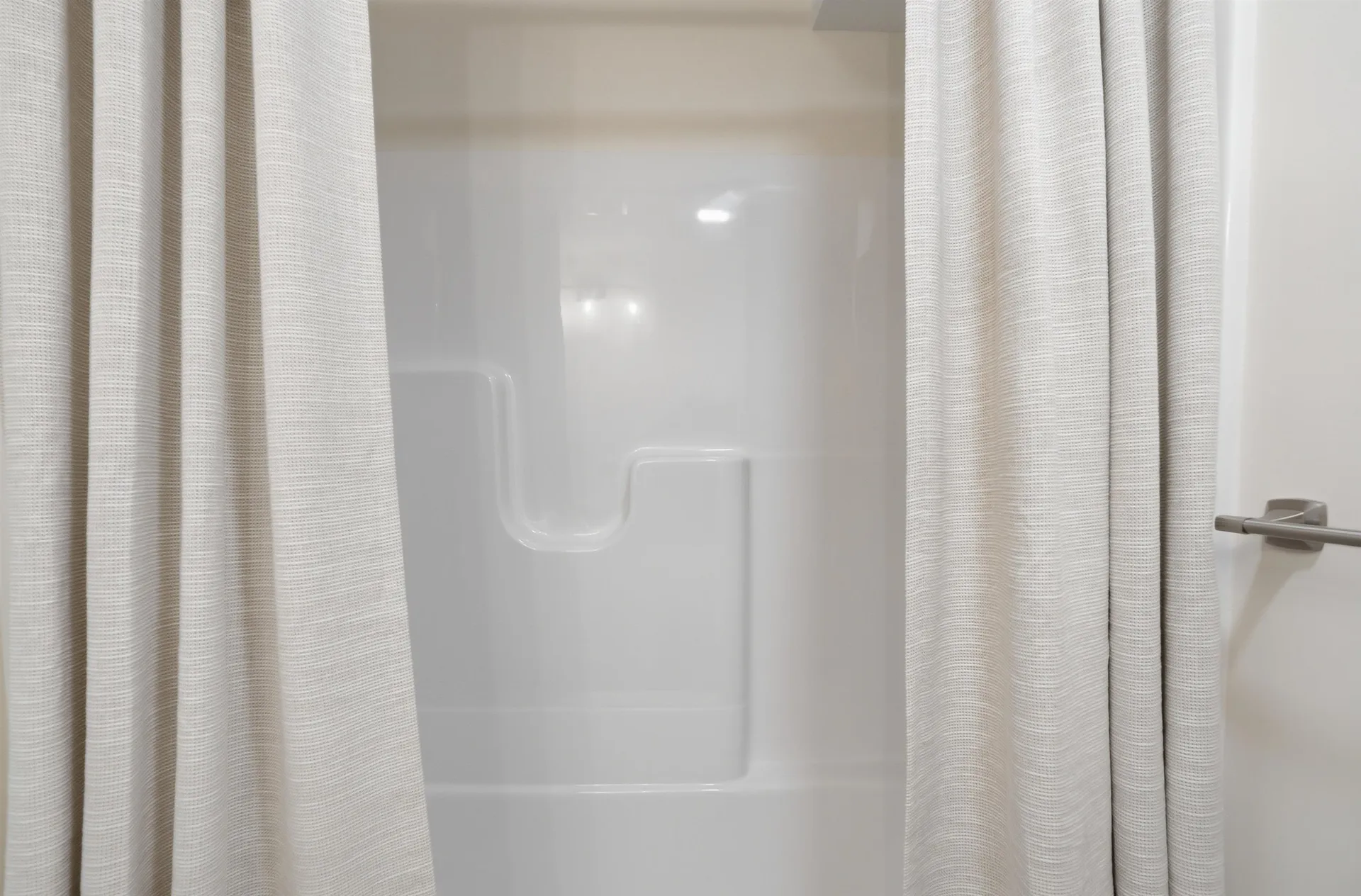 50 Cobbetts Pond Road Windham NH 03087