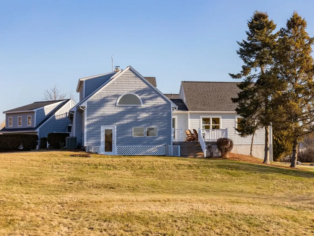 139 Southridge Road Shelburne VT 05482