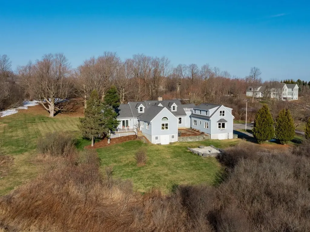 139 Southridge Road Shelburne VT 05482