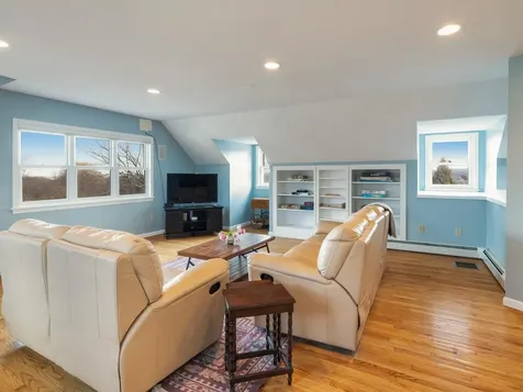 139 Southridge Road Shelburne VT 05482