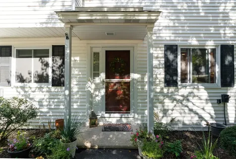 135 Amherst Street Amherst NH 03031