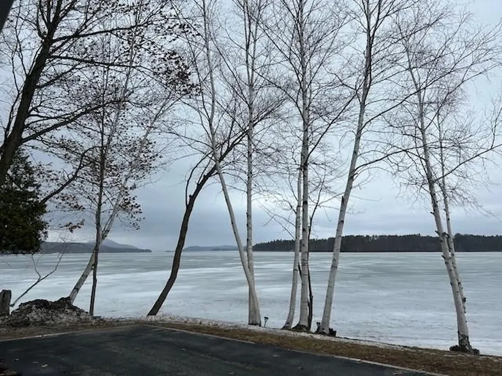 57A Farrants Point Newport City VT 05855