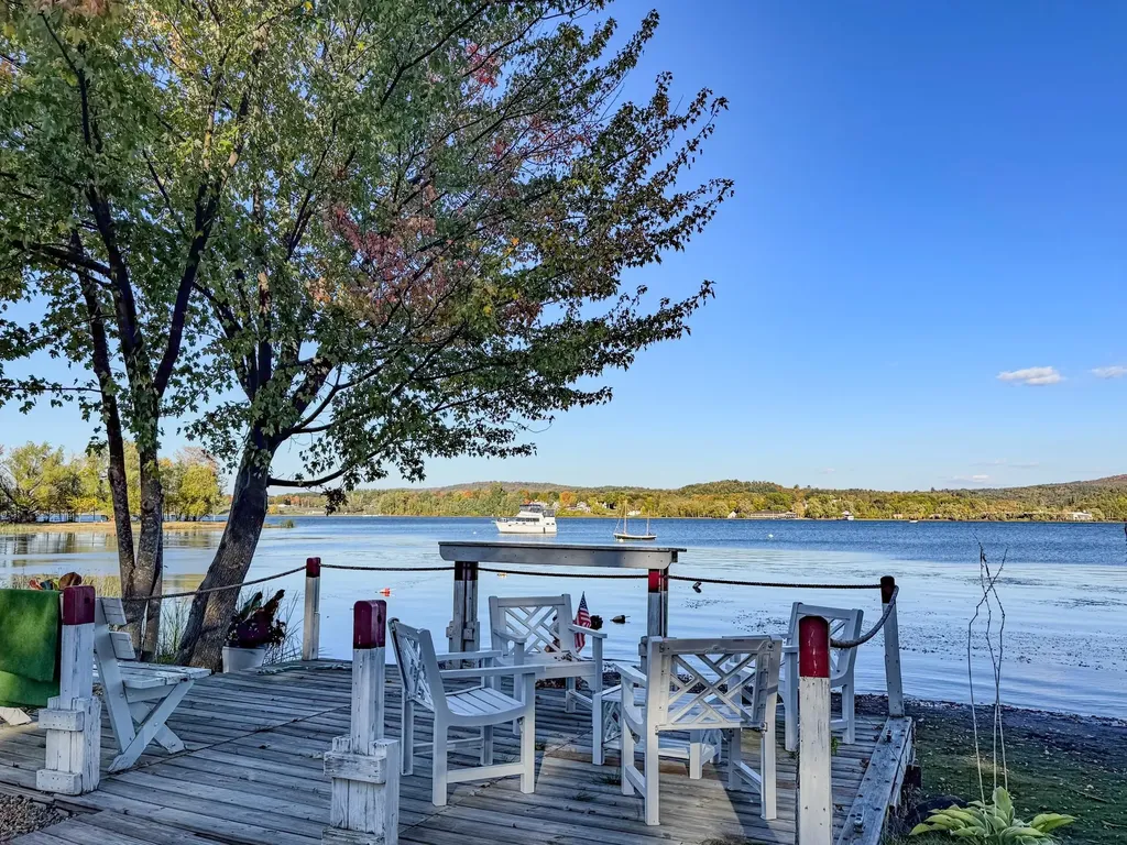 57A Farrants Point Newport City VT 05855