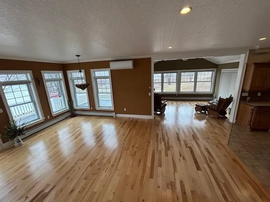 57A Farrants Point Newport City VT 05855