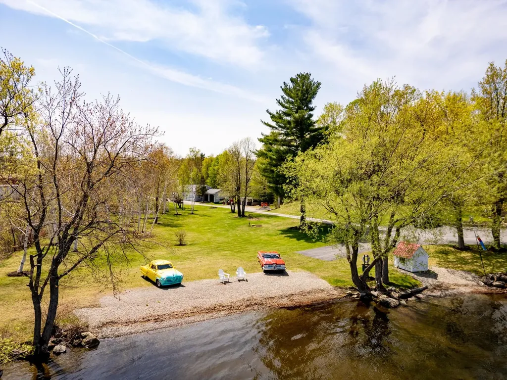 57A Farrants Point Newport City VT 05855