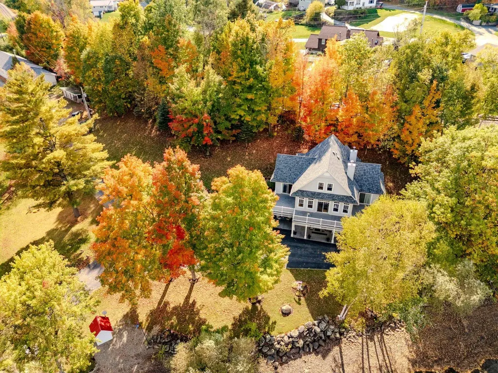 57A Farrants Point Newport City VT 05855