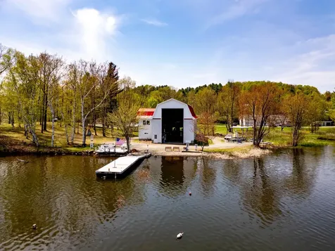 57A Farrants Point Newport City VT 05855