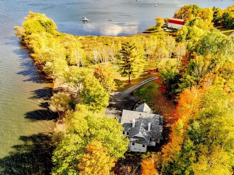 57A Farrants Point Newport City VT 05855