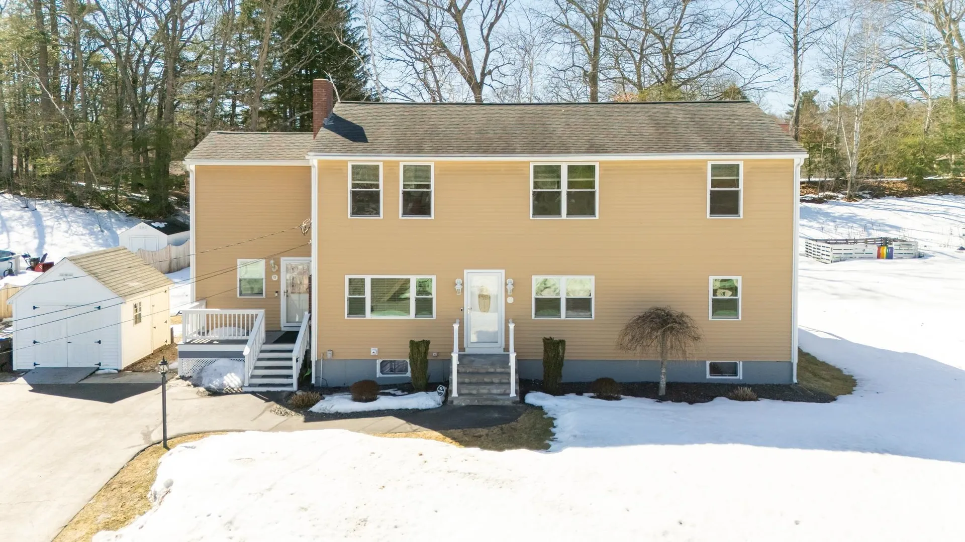 8 Ridgeview Avenue Salem NH 03079