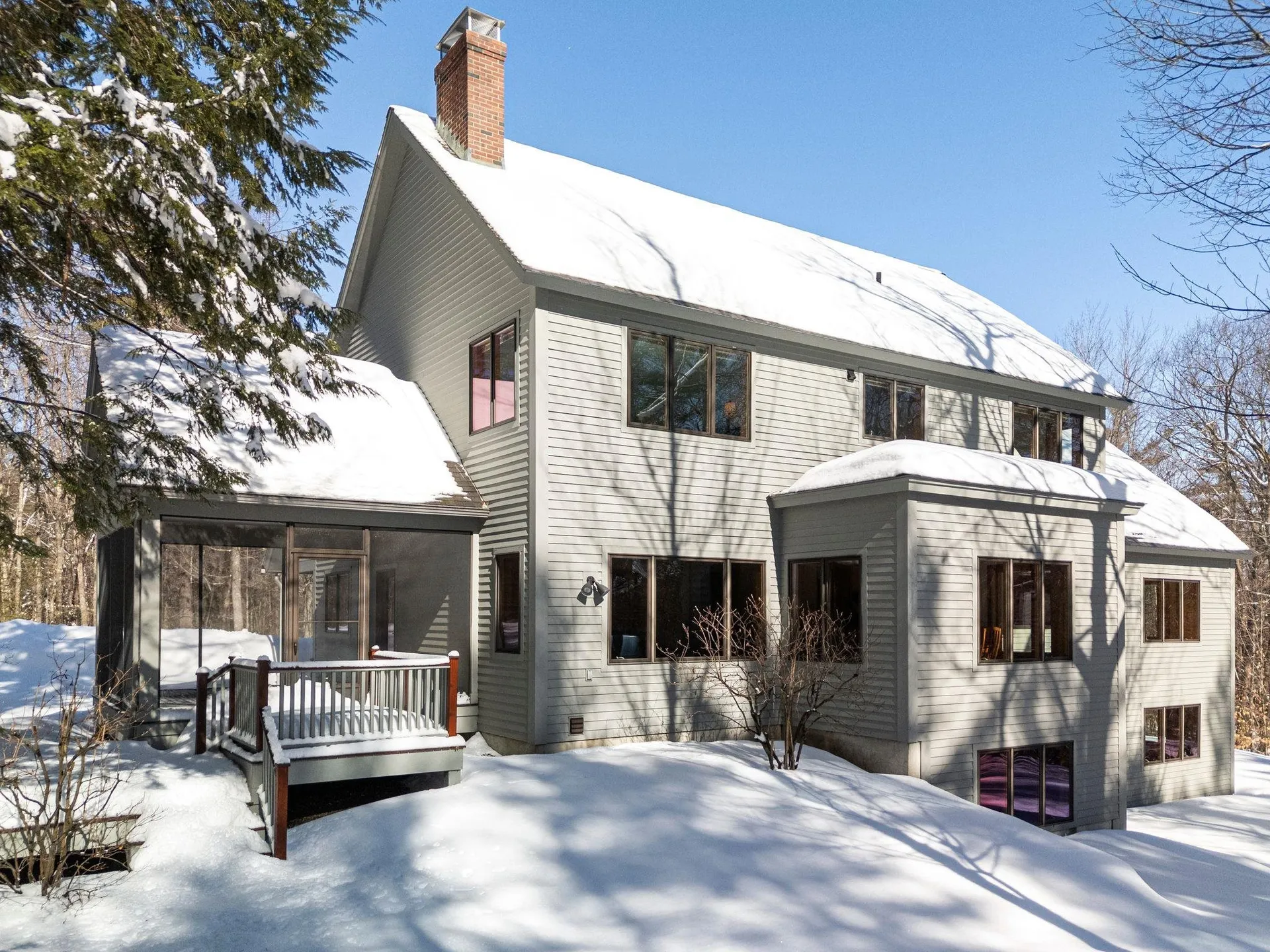 16 Hayfield Road Hanover NH 03750