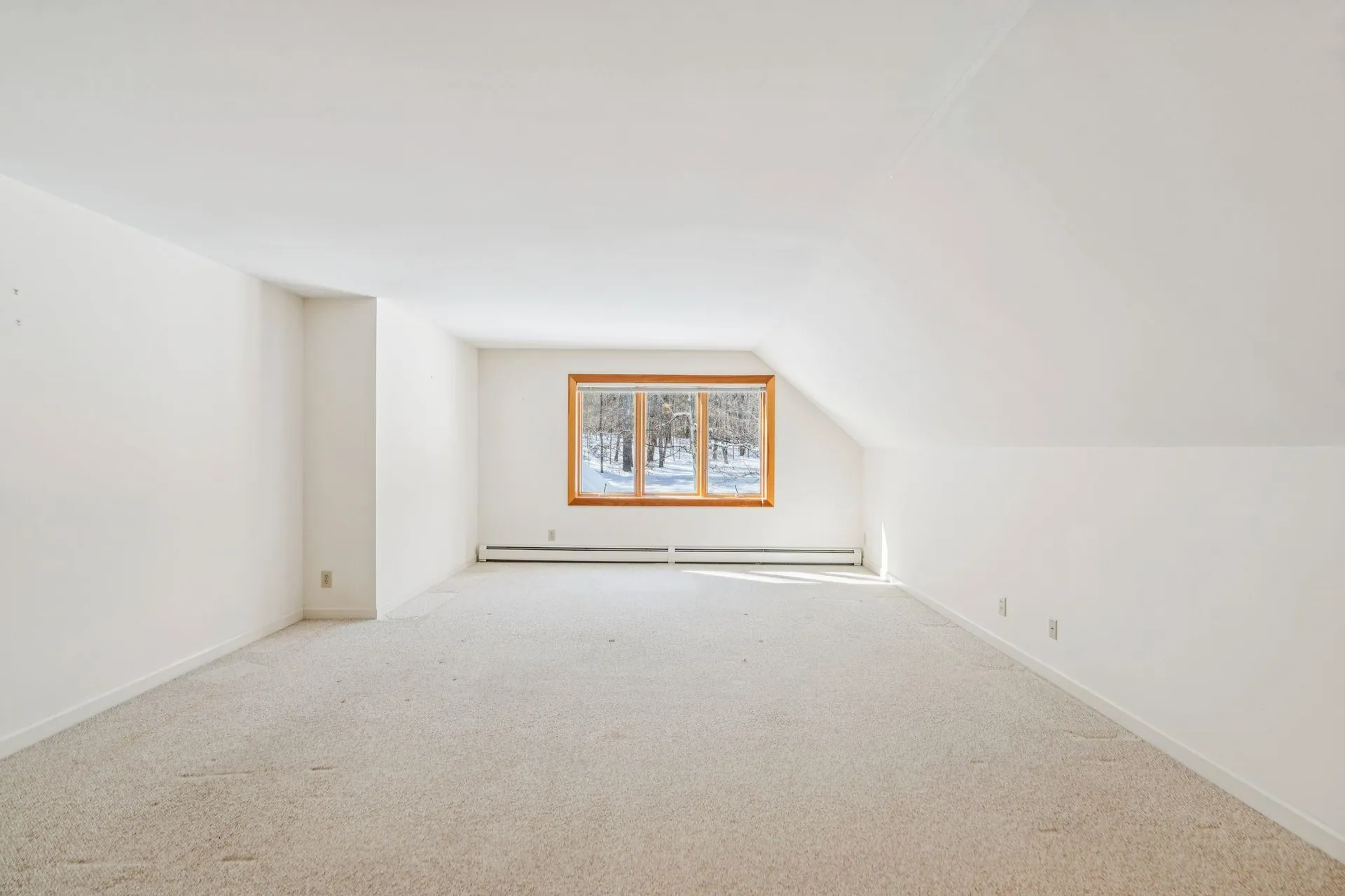 16 Hayfield Road Hanover NH 03750