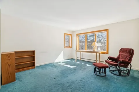 16 Hayfield Road Hanover NH 03750