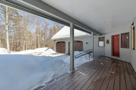 16 Hayfield Road Hanover NH 03750