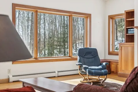 16 Hayfield Road Hanover NH 03750
