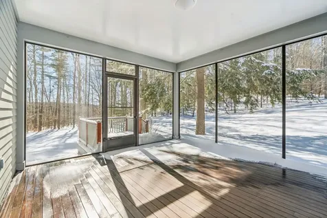 16 Hayfield Road Hanover NH 03750