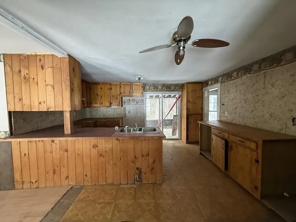 31 Amsden Hollow Road Weathersfield VT 05151