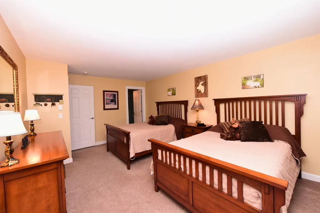 65 Bear Puddin Lane Conway NH 03860