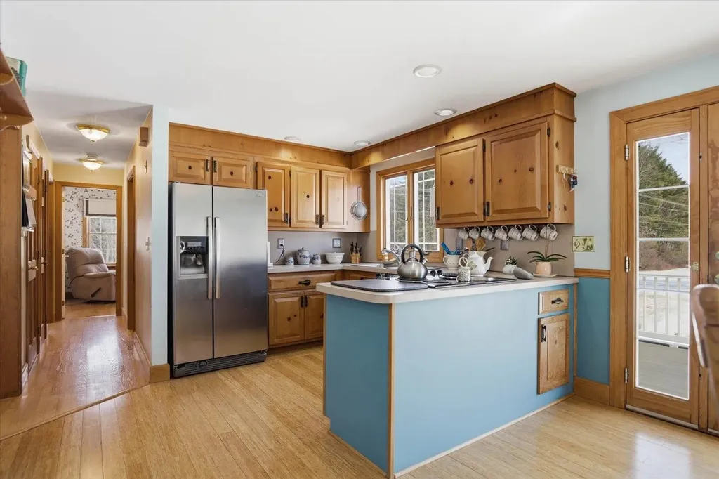 337 Exeter Road Hampton Falls NH 03844