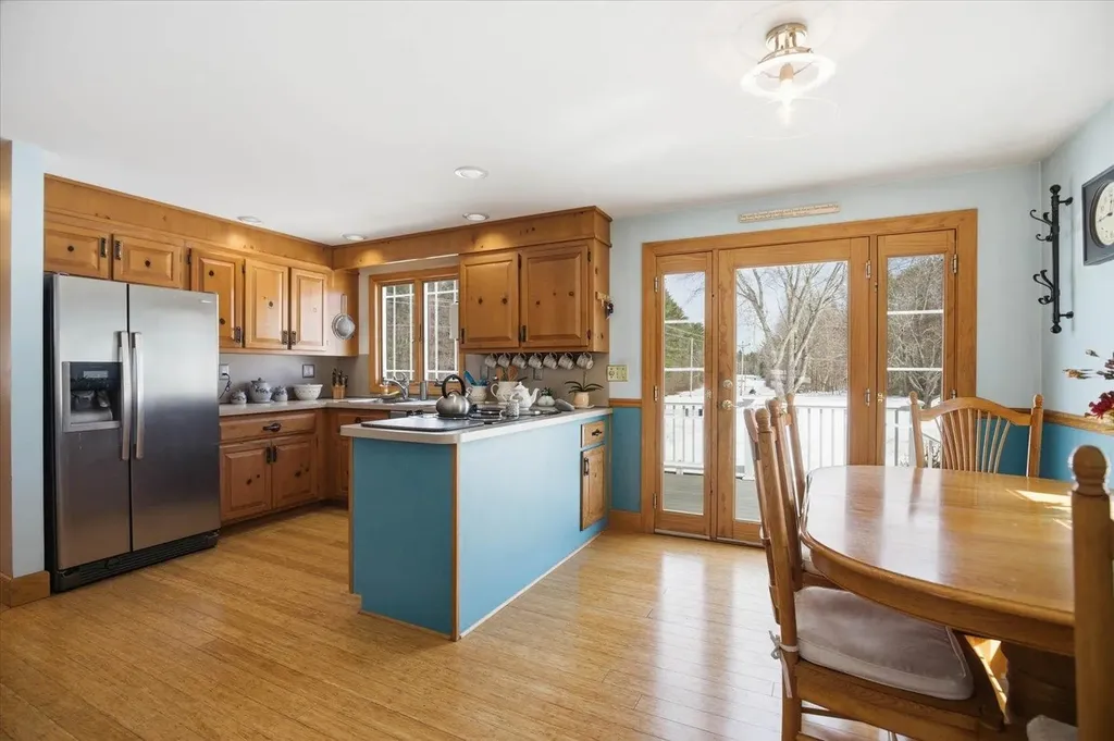 337 Exeter Road Hampton Falls NH 03844