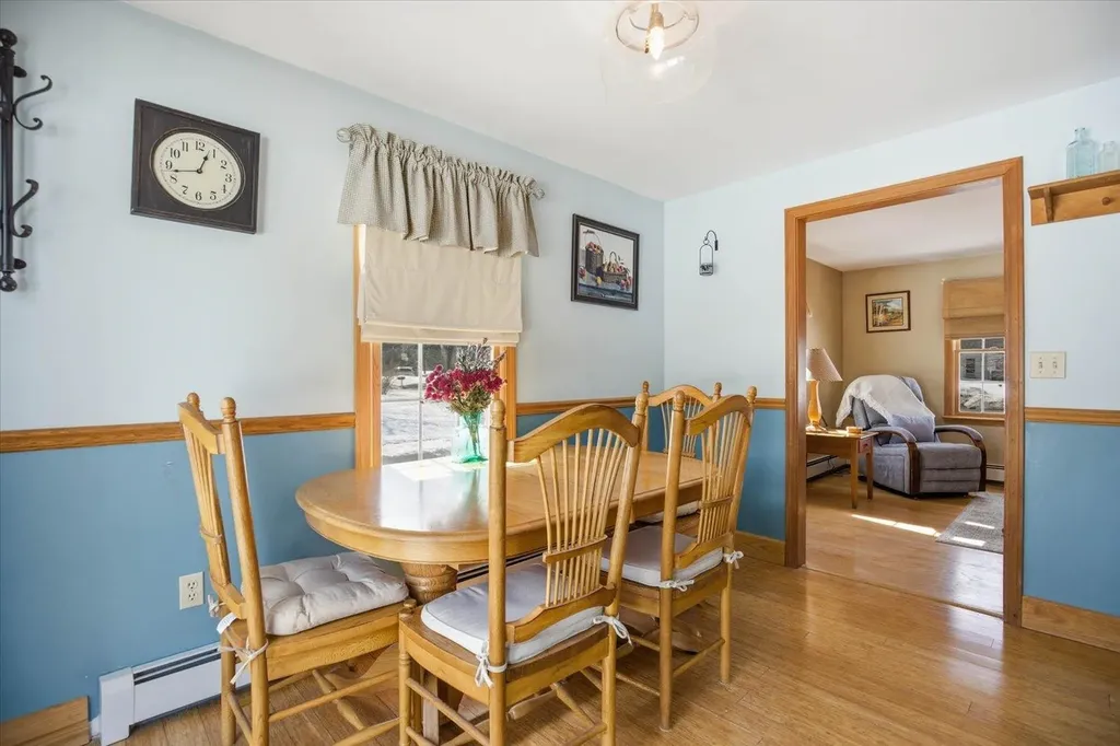 337 Exeter Road Hampton Falls NH 03844