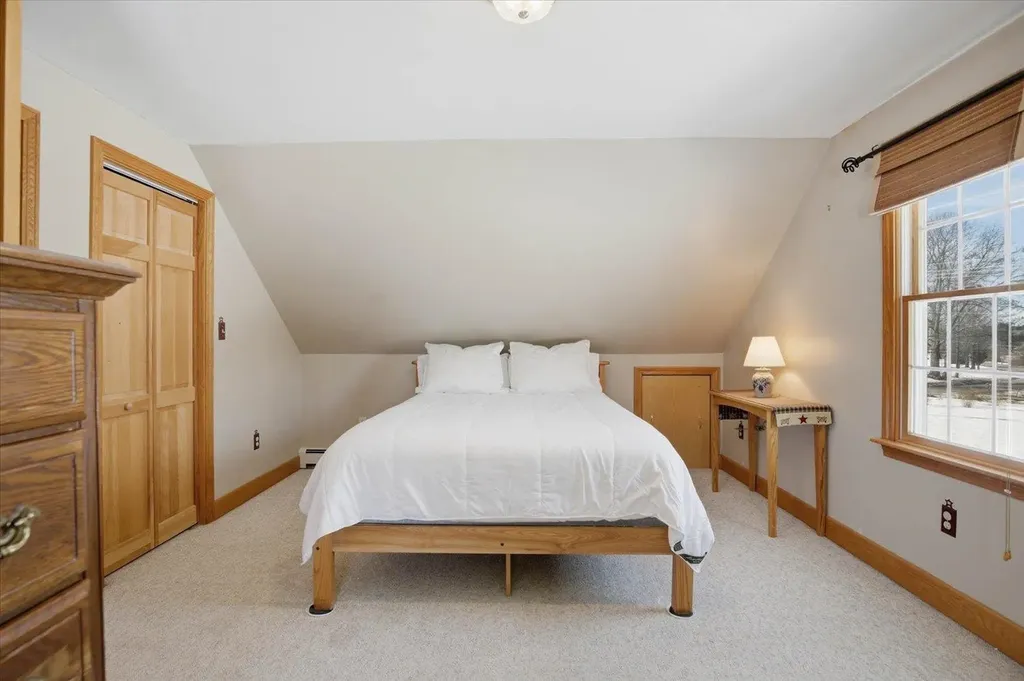 337 Exeter Road Hampton Falls NH 03844