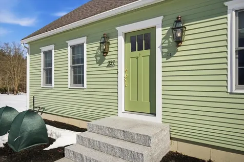 337 Exeter Road Hampton Falls NH 03844