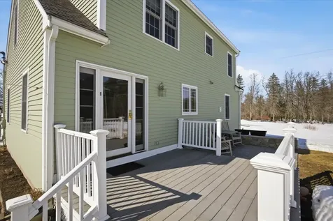 337 Exeter Road Hampton Falls NH 03844