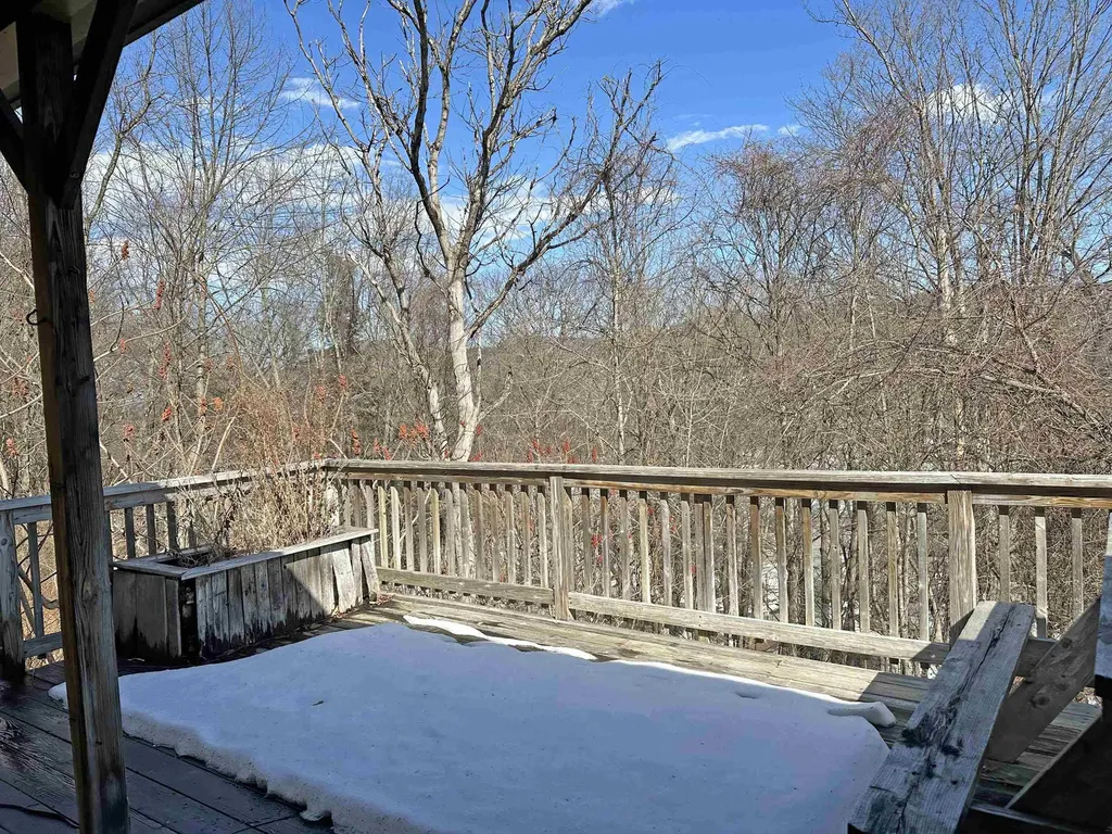 63 Hyde Street Rockingham VT 05101