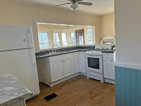 63 Hyde Street Rockingham VT 05101