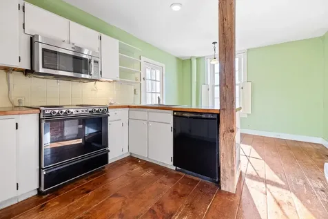5 Brownsville Road Hartland VT 05049