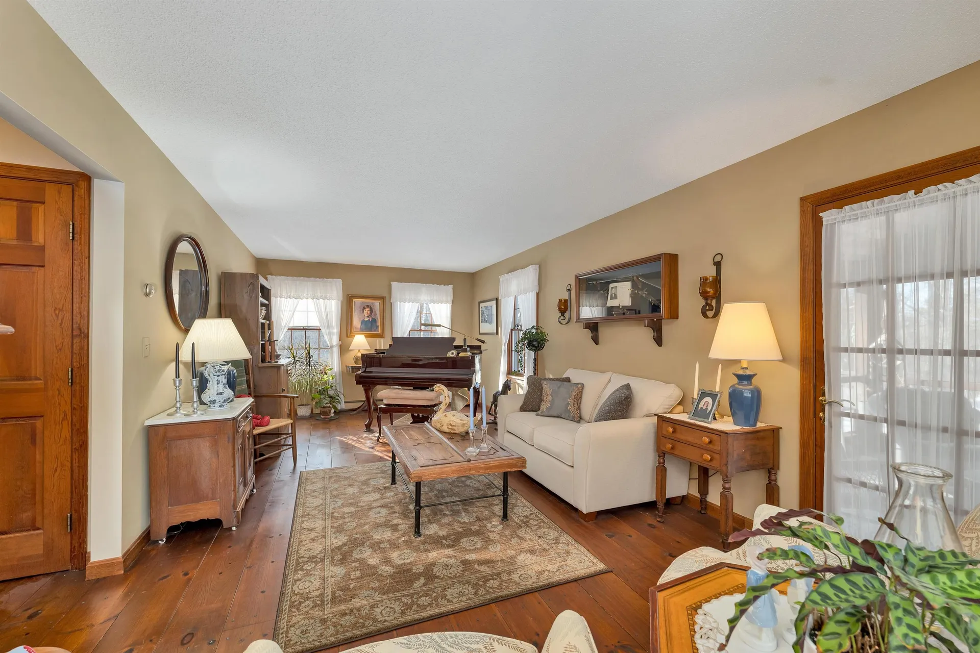 9 Birchview Terrace Hanover NH 03755