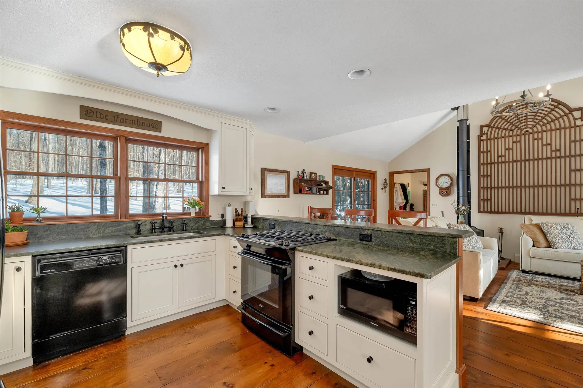 9 Birchview Terrace Hanover NH 03755