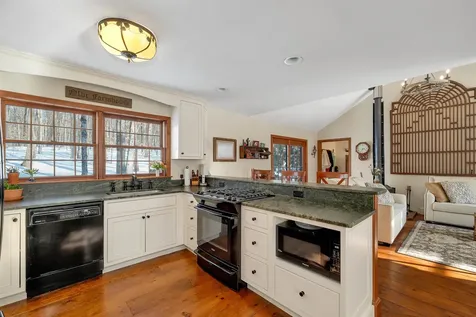 9 Birchview Terrace Hanover NH 03755