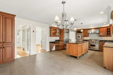 69 Exeter Road North Hampton NH 03862