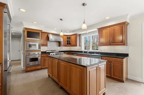 69 Exeter Road North Hampton NH 03862