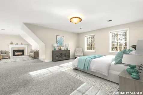 69 Exeter Road North Hampton NH 03862