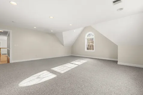 69 Exeter Road North Hampton NH 03862