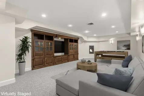 69 Exeter Road North Hampton NH 03862