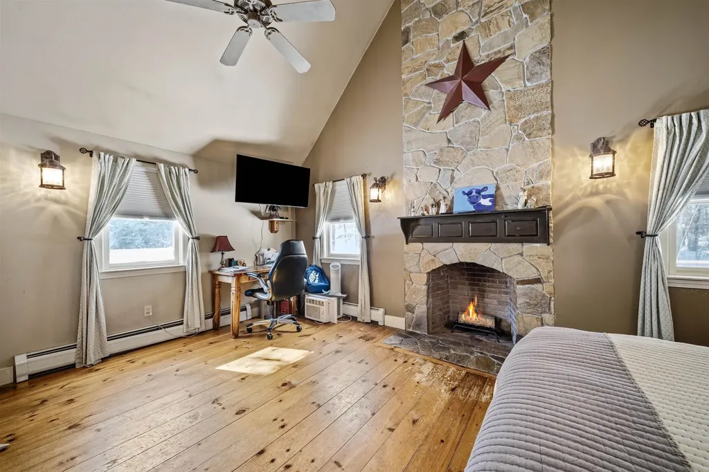 12 Loring Drive Rochester NH 03839