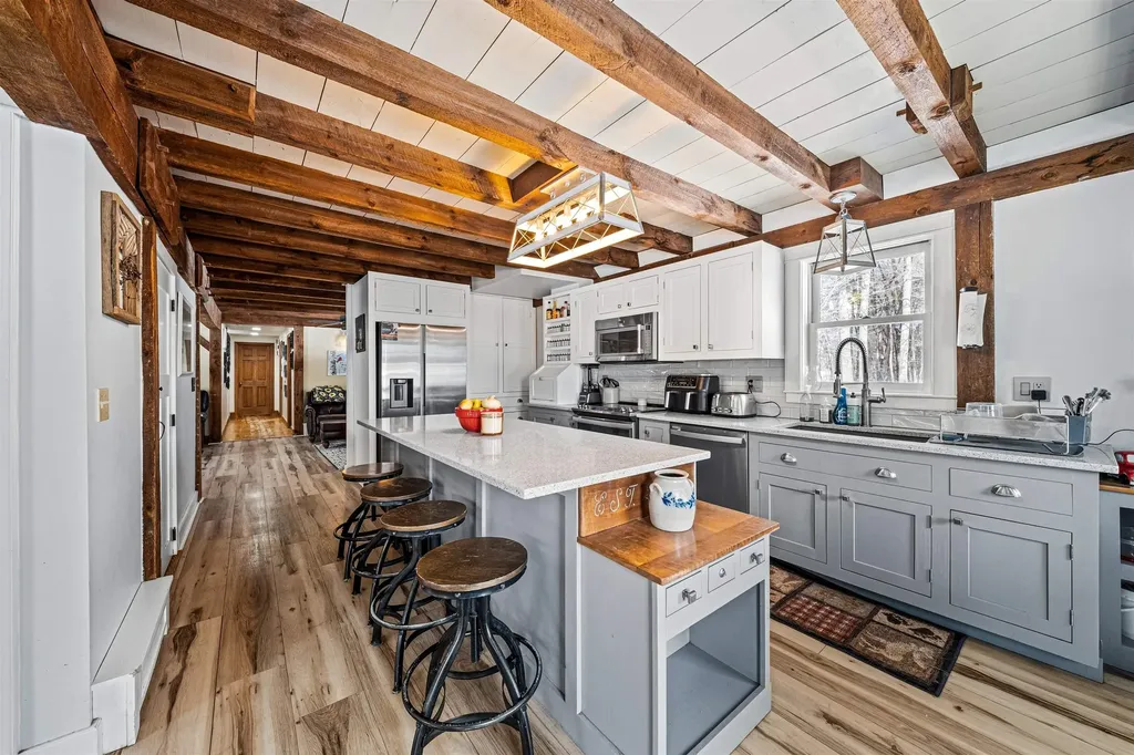 12 Loring Drive Rochester NH 03839