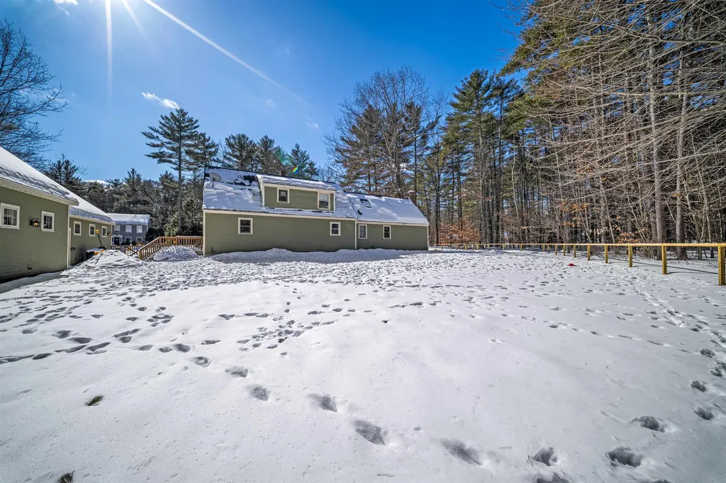 12 Loring Drive Rochester NH 03839