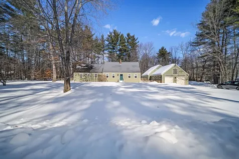 12 Loring Drive Rochester NH 03839