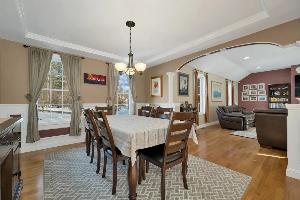 4 Heron Drive Litchfield NH 03052