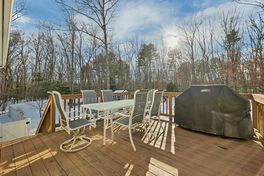 4 Heron Drive Litchfield NH 03052
