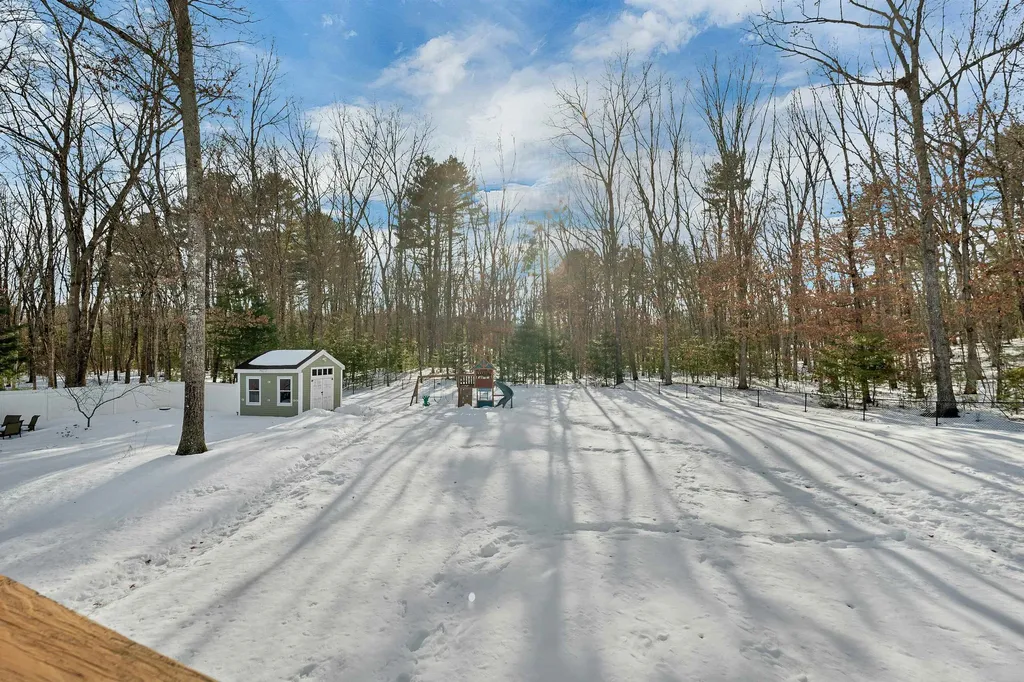 4 Heron Drive Litchfield NH 03052